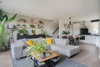 96m2 Appartement à louer pour 2495€/mois à Vignolahof, Rotterdam