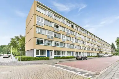95m2 Appartement te huur voor 2150€/maand in Johannes Calvijnlaan 46, Amstelveen