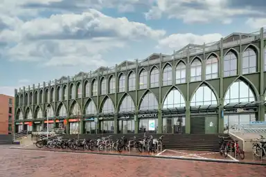 84m2 apartment to rent for 2500€/month in Menno Simonszplein 76, Haarlem
