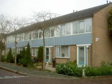 121m2 Haus zur Miete für 935€/Monat in Van der Duyn van Maasdamlaan, Hillegom