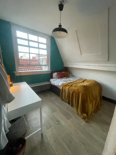 11m2 Kamer te huur voor 600€/maand in Herengracht, Leiden