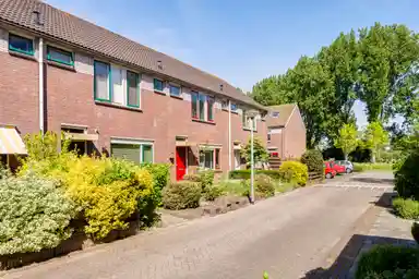113.88m2 house to rent for 1855€/month in Lemsterlandhoeve 27, Vlaardingen