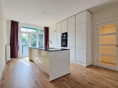 136m2 apartment to rent for 2500€/month in Appelstraat, The Hague