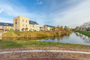 119m2 house to rent for 1455€/month in Irislaan 11, Badhoevedorp