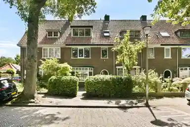 160m2 house to rent for 3950€/month in Maaslaan 11, Heemstede