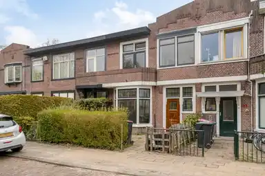 110m2 maison à louer pour 1214€/mois à Achter de Hoven, Leeuwarden