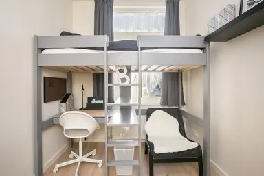 8m2 Kamer te huur voor 405€/maand in Boomsluiterskade 1, The Hague