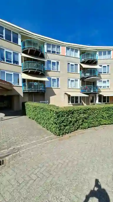 64m2 apartment to rent for 910€/month in Kamerlingh Onneslaan 123, Badhoevedorp