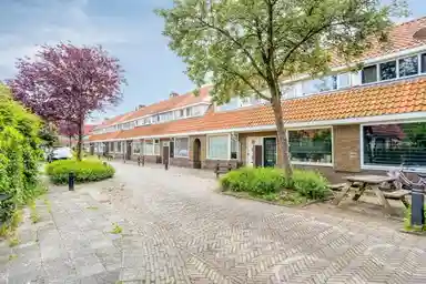 70m2 Haus zur Miete für 1104€/Monat in Papaverstraat 24, Leeuwarden