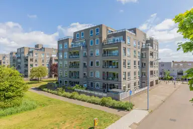 100m2 apartment to rent for 2781€/month in Hannie Schaftstraat 185, Hoofddorp