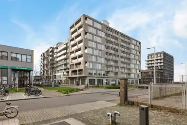 105m2 apartment to rent for 2750€/month in Papaverweg, Amsterdam