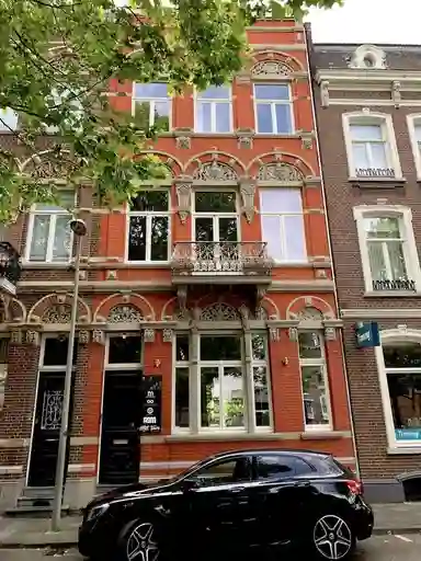 85m2 flat to rent for 1749€/month in Wilhelminasingel 76C, Maastricht
