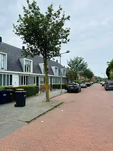 128m2 house to rent for 2650€/month in Hans Larivelaan 26, The Hague