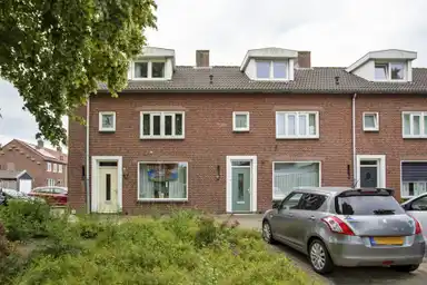 75m2 maison à louer pour 713.02€/mois à Stadsweg 44, Geertruidenberg