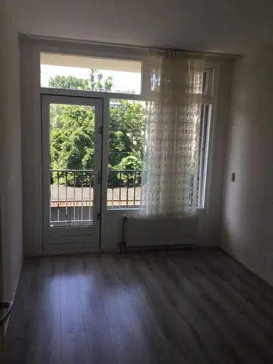 72m2 Appartement te huur voor 350€/maand in Schiedam