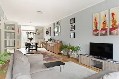 127m2 house to rent for 3250€/month in Daguerrestraat, The Hague