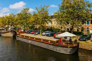 80m2 huis te huur voor 1375€/maand in Emmakade, Leeuwarden