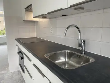 128m2 Haus zur Miete für 1870€/Monat in Meidoornweg, Badhoevedorp