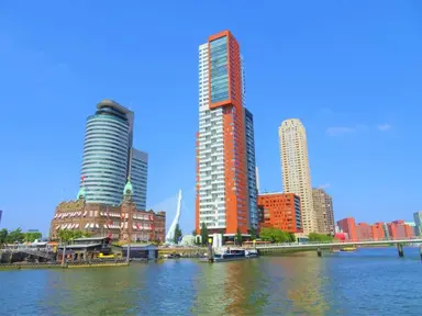 130m2 flat to rent for 2995€/month in Landverhuizersplein, Rotterdam