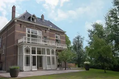 326m2 huis te huur voor 8950€/maand in Buurtweg 42, Wassenaar