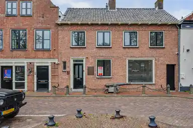 144m2 house to rent for 2500€/month in Oostkade 34, Hellevoetsluis