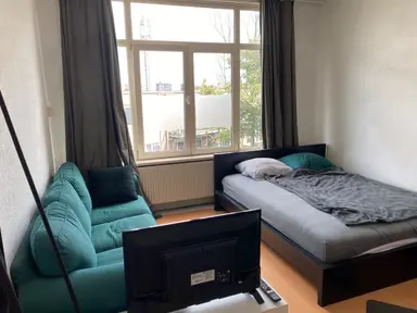 30m2 Chambre à louer pour 775€/mois à Schieweg, Rotterdam