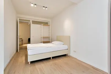 81m2 apartment to rent for 2795€/month in Looiersgracht, Maastricht