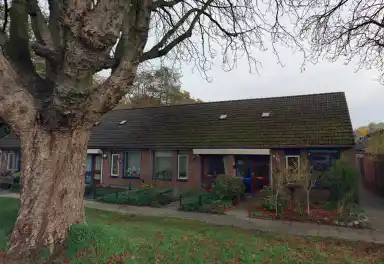 84m2 house to rent for 713.01€/month in Oostveenweg 3A, Enschede