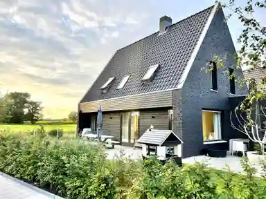 214m2 Casa in affitto per 1995€/mese a Leemhorst, Wierden