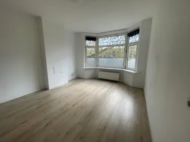 90m2 apartment to rent for 1850€/month in Mijnsherenlaan, Rotterdam