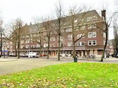 179m2 Appartement te huur voor 3950€/maand in Apollolaan, Amsterdam