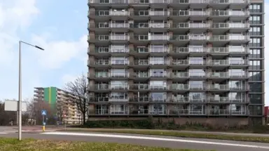 96m2 Appartement à louer pour 820€/mois à Geessinkweg 63, Enschede