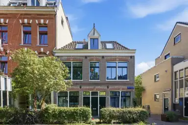 163μ² μονοκατοικία προς ενοικίαση για 5250€/μήνα σε Nicolaas Beetsstraat, Amsterdam