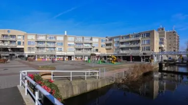 76m2 apartment to rent for 825€/month in Rietdekkerweg 9, Rotterdam