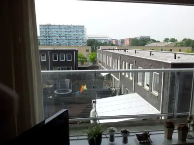 95m2 anti-squat to rent for 1033€/month in Fleerde, Amsterdam