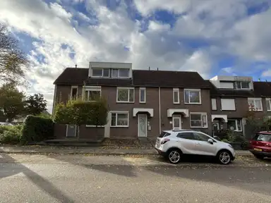 m2 Haus zur Miete für 1350€/Monat in Fossielenerf 164, Heerlen