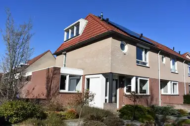 123m2 house to rent for 2000€/month in Donge, Veldhoven