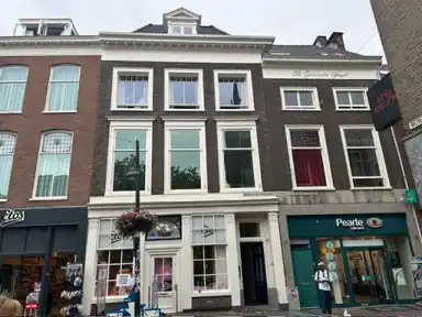 50m2 Appartement à louer pour 1691.09€/mois à Brabantse Turfmarkt, Delft