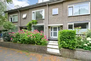 153m2 house to rent for 4950€/month in Clematislaan 51, Wassenaar