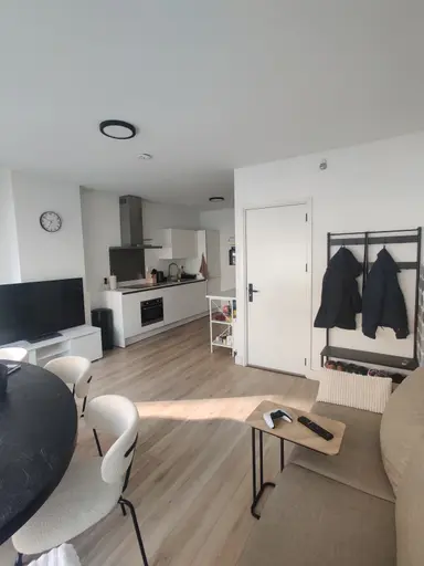 7m2 Chambre à louer pour 653€/mois à Crooswijkseweg, Rotterdam
