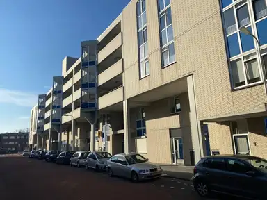 74m2 Wohnung zur Miete für 1146€/Monat in H de Lintweg 17, Spijkenisse
