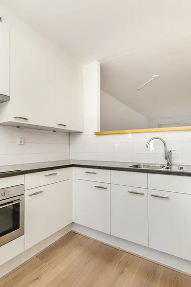 105m2 house to rent for 1460€/month in Schadeken, Leidschendam
