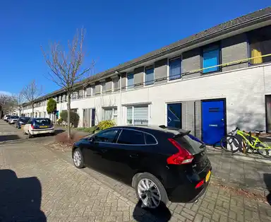 103m2 maison à louer pour 2070€/mois à Dukaatstraat, Eindhoven