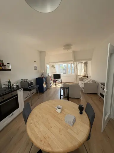 10m2 room to rent for 1000€/month in Oudedijk, Rotterdam