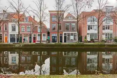 96m2 Appartement à louer pour 2095€/mois à Molslaan 81, Delft