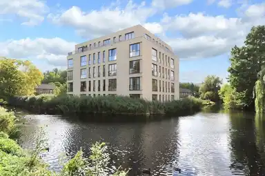 50m2 Appartement à louer pour 1075€/mois à Charlotte de Bourbonstraat, Delft