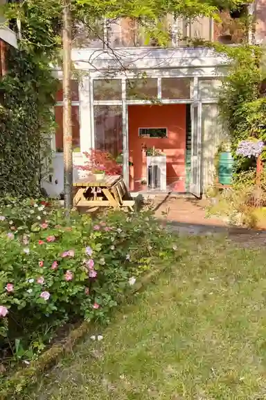 142m2 house to rent for 2375€/month in Albregt-Engelmanstraat, Rotterdam