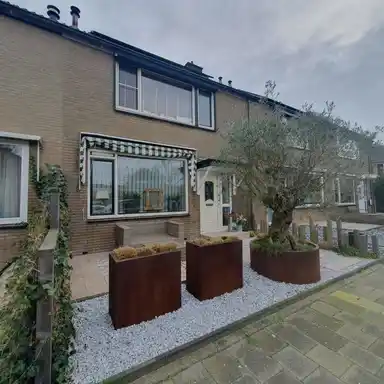 132m2 Casa in affitto per 2400€/mese a Anthonie Heinsiusstraat, Zwijndrecht