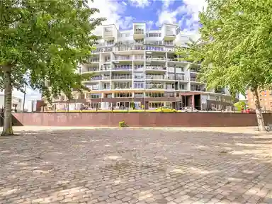 89m2 Appartement à louer pour 2450€/mois à Venetiëhof 203, Amsterdam