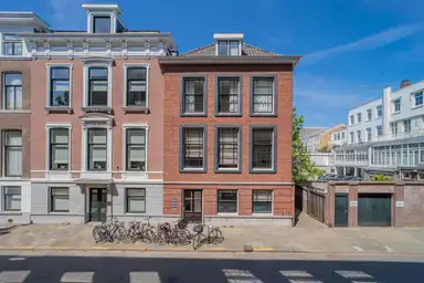92m2 flat to rent for 2550€/month in Bazarstraat 1, The Hague